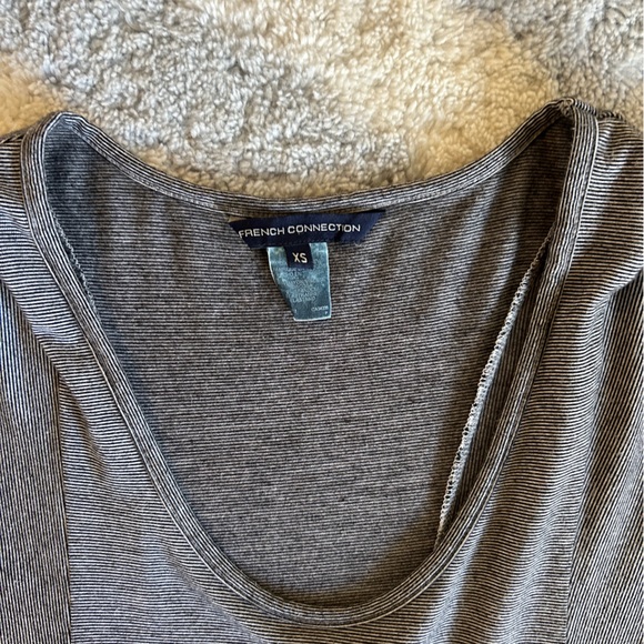 French Connection Top Scoop Neck - Picture 2 of 4